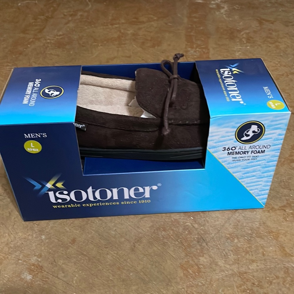 Men’s Isotoner Slippers